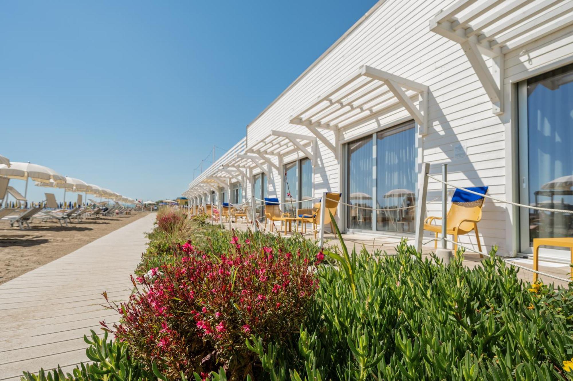 Terme Beach Resort Punta Marina Exterior photo